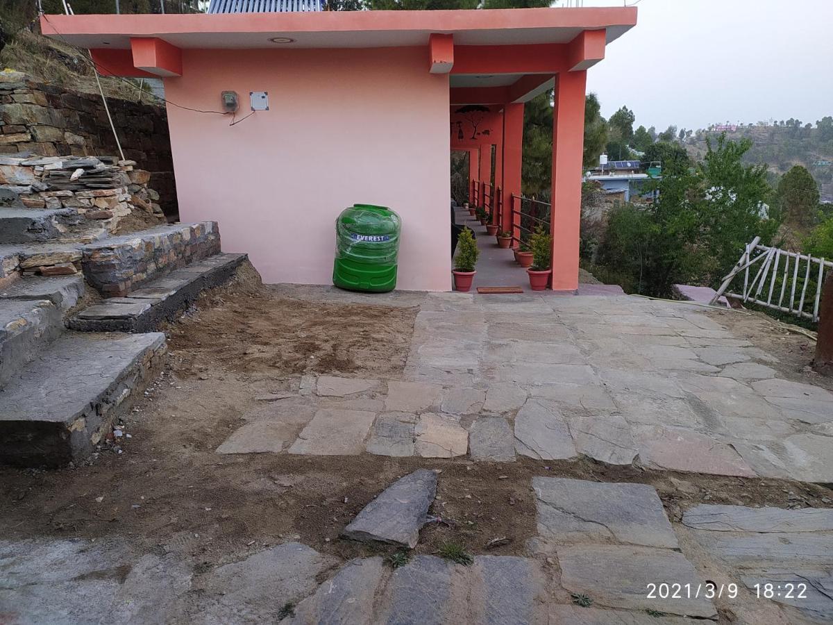 MangalMurti Himalyan Homestay Kasardevi Binsar Road Hawalbagh Dış mekan fotoğraf